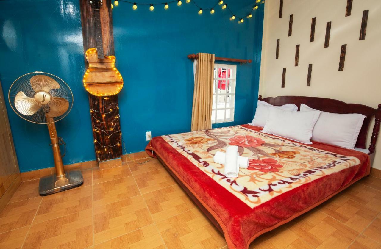 Binh Dao Hotel - Khach San Ngay Trung Tam Gia Re Νταλάτ Εξωτερικό φωτογραφία